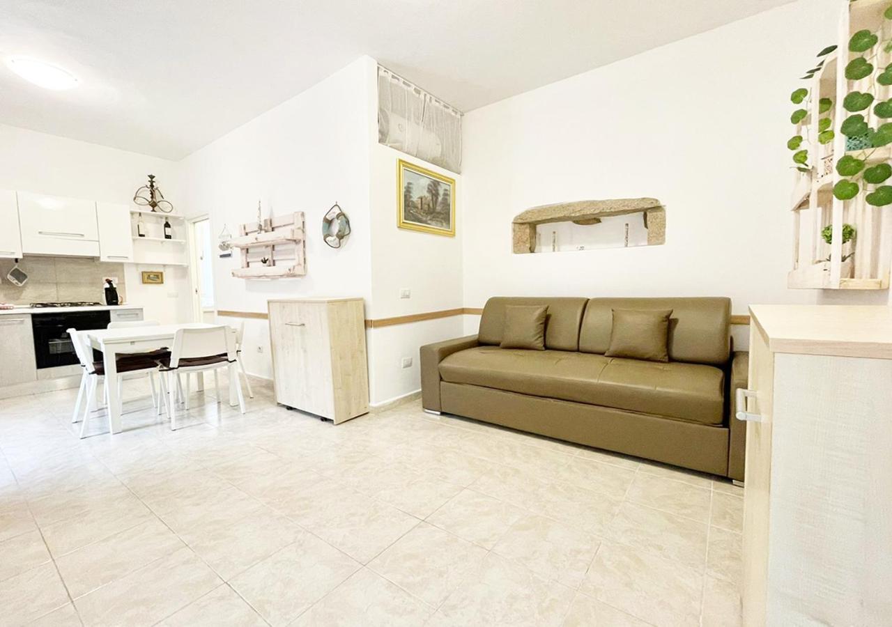 Апартаменти Pgs Immobiliare Srls Residenza Marino Bilocale In Centro Storico La Maddalena Ла-Маддалена Екстер'єр фото