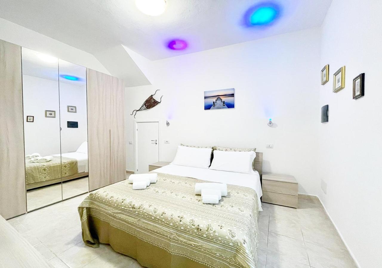 Апартаменти Pgs Immobiliare Srls Residenza Marino Bilocale In Centro Storico La Maddalena Ла-Маддалена Екстер'єр фото